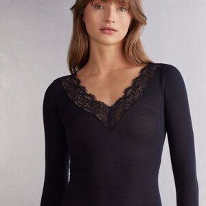Intimissimi — Modal Cashmere Ultralight Long Lace Shirt — Black